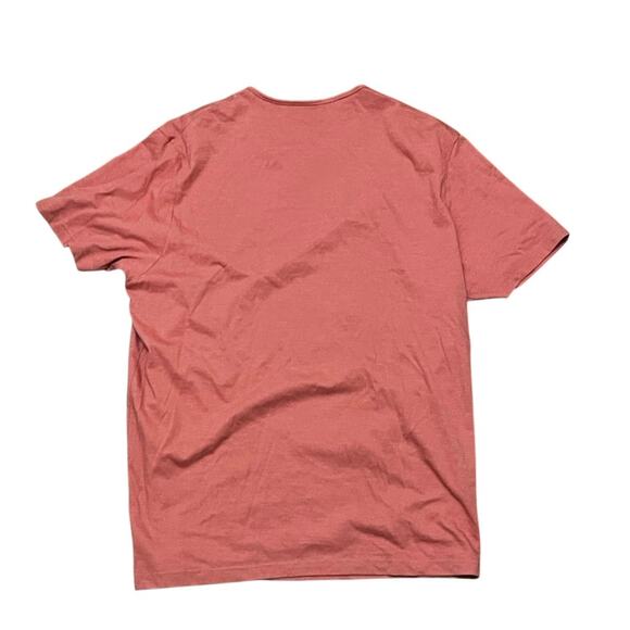 Levi’s Men’s Peach Top With 3 Buttons On It Size X-Large - Picture 4 of 5